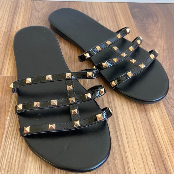 Pyramid Gold Studded Caged Patent Flat Slip-On Slide Sandals Boho Beachy - Picture 1 of 9